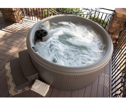 Aptos, 5 Seats, Freeflow Spa, Circular Hot Tub